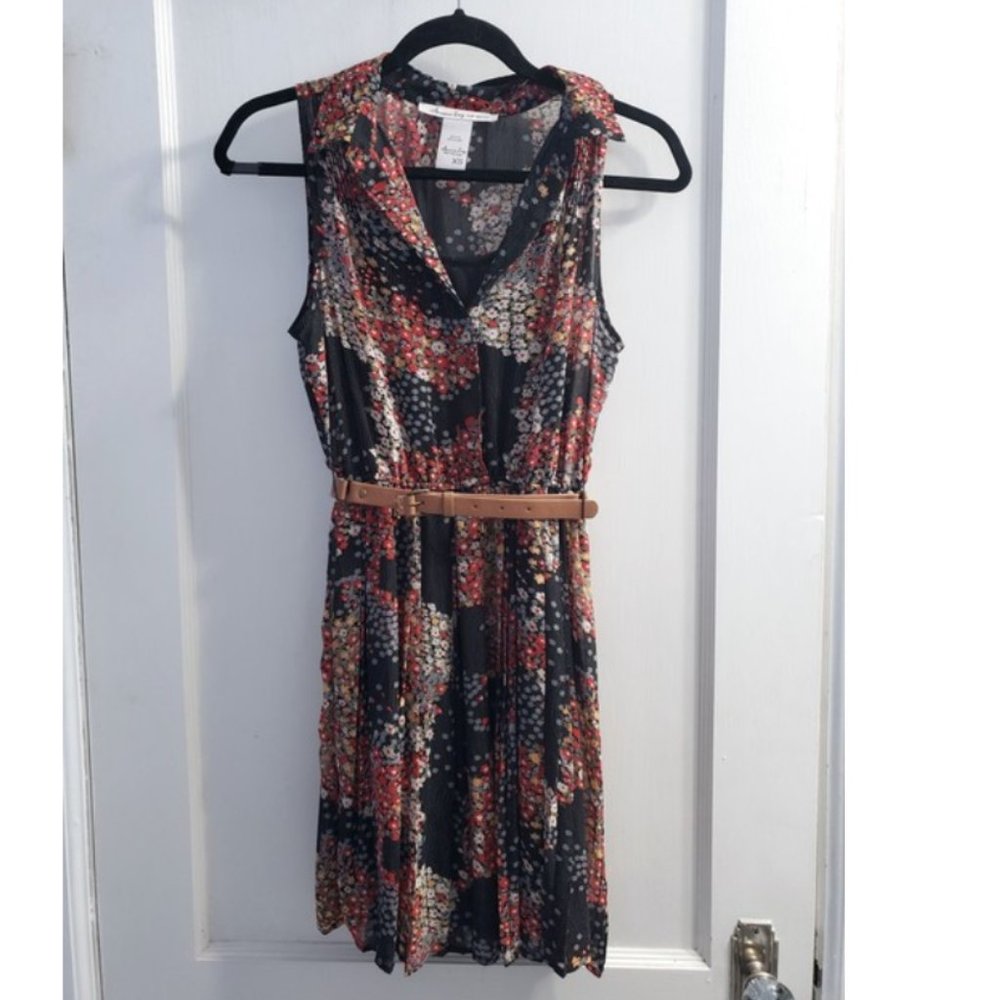 5/$15 SALE! American Rag Belted Floral Sleeveless Shirt Dress